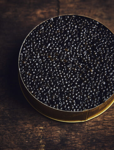 Caviar français : histoire, fabrication, appellations et dégustation